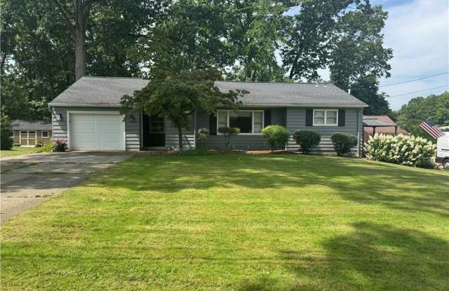 801 Lillian Dr photos photos