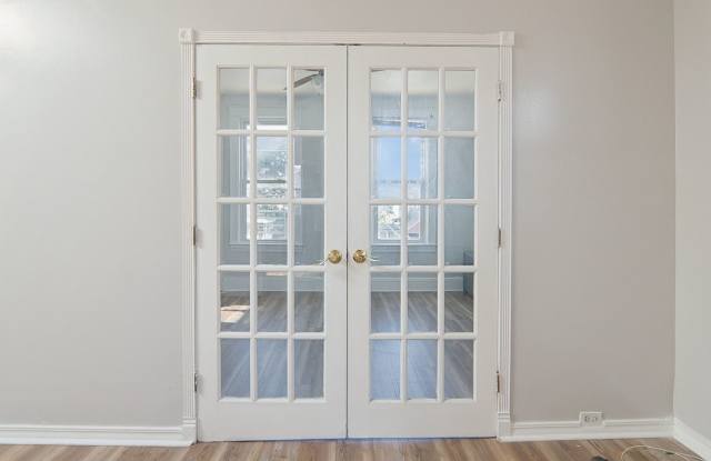 Charming 3BR  in Brooklyn Gallery 3