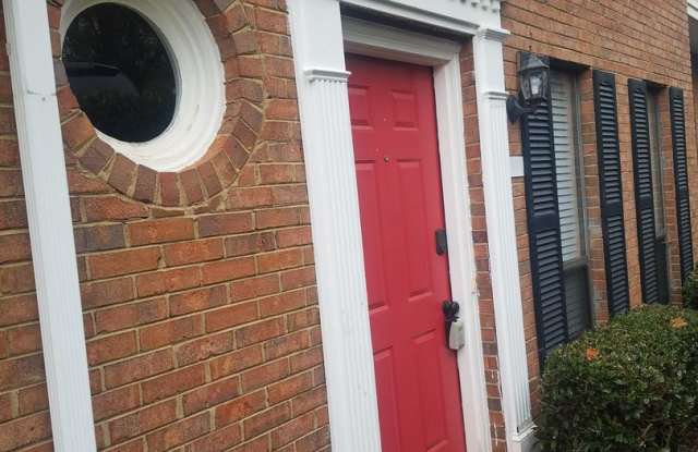 2 Bed 2.5 Bath in Alpharetta! - 2300 Newport Landing, Alpharetta, GA 30009