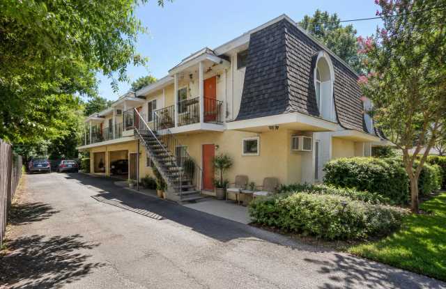 Charming 3 bed / 1 bath Apartment by Downtown photos photos