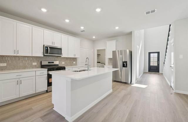 717 leavenworth Drive photos photos