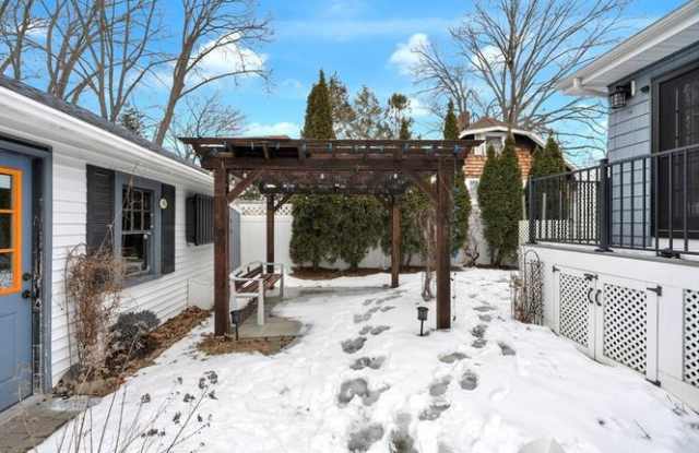 160 Lasell Street Gallery 4