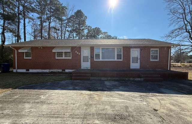 4 bedroom, 2 bath House photos photos