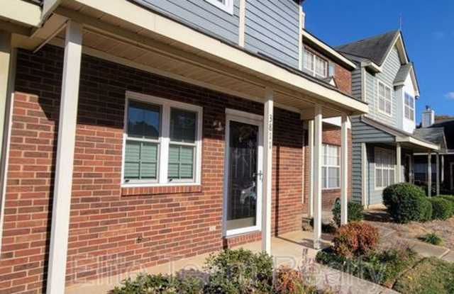3811 Mosscroft Lane Gallery 2