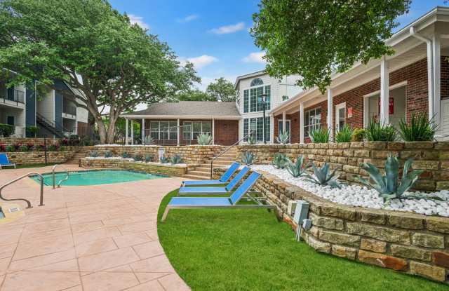 Collin Creek Gallery 2