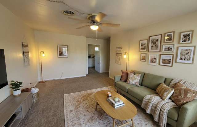 2118 Circle Dr. Gallery 2