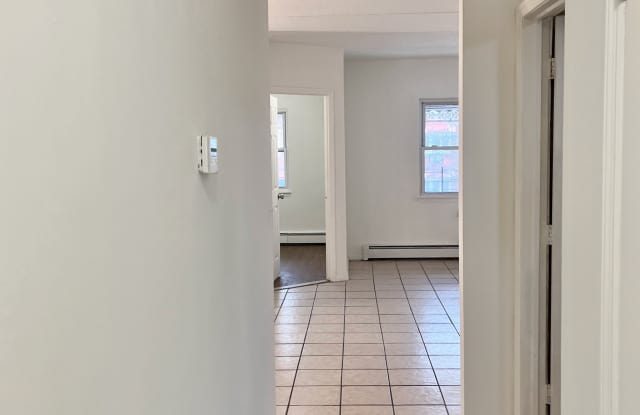 72 Menahan Street photos photos