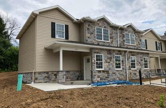 3 Bedroom, 3 1/2 Bathroom Townhouse on Easterly Parkway photos photos