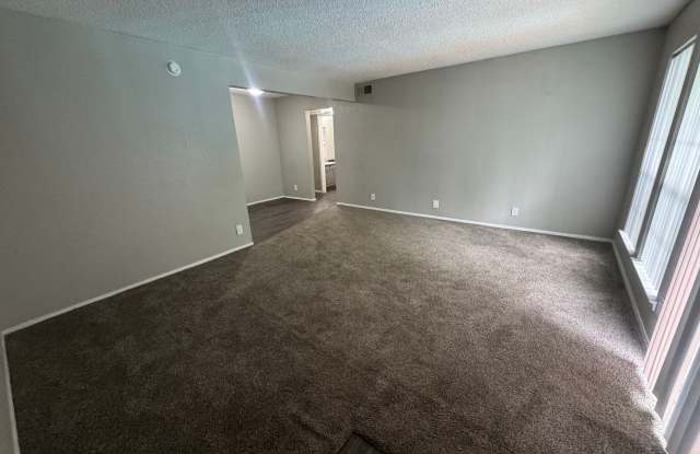 2417 E. 55th Pl. Unit 22 photos photos