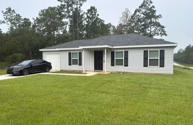 Corner lot - great location! Gallery 1
