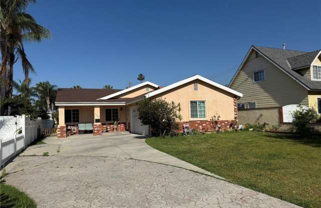 1039 N Soldano Avenue photos photos