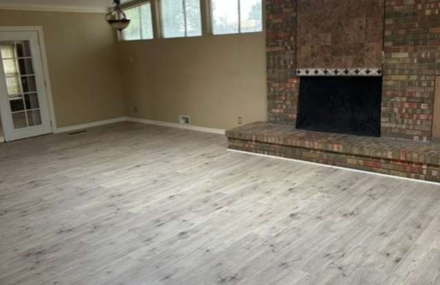 1008 Sandia Drive Gallery 4