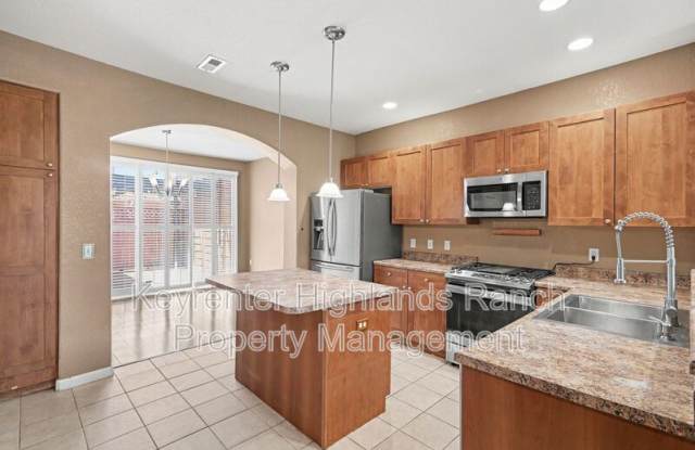 8546 Gold Peak Gallery 3