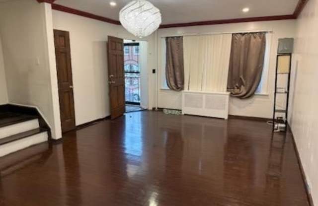 2052 32nd Street photos photos