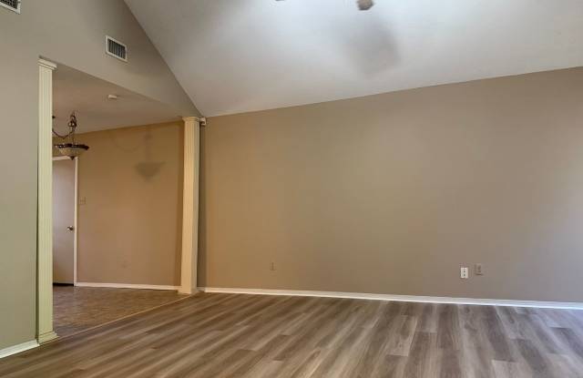 127 Rolling Oaks Dr., Maumelle AR 72113 - Nice 3br 2ba w/huge fenced back yard Gallery 4