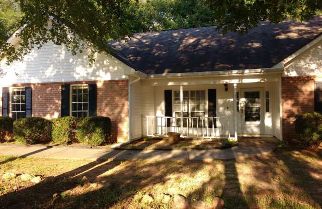 385 Burch Rd: 4BD, 2BA ranch home on front sloping and wooded back lot. Large, screened-in back porch. 4th bedroom makes for a great office space! AVAILABLE AUG. 2025! photos photos