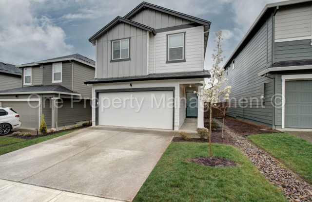 Newer Construction in Ridgefield! Gallery 3