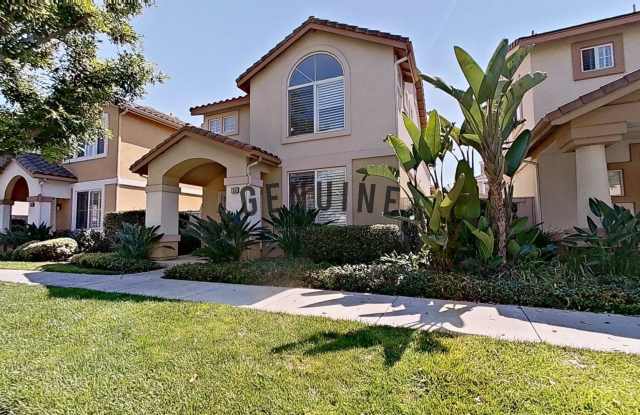 Spacious 3Bd 2.5Ba Home w/Den photos photos