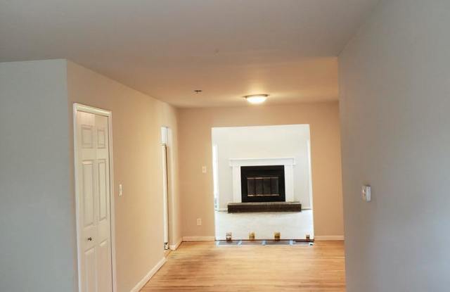 8805 STEPHANIE ROAD Gallery 4
