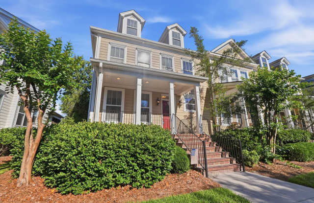 313 Lakeview Drive Gallery 3