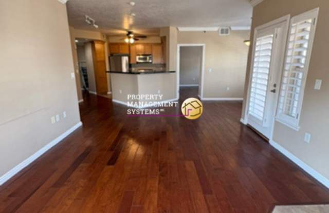 2 Bedroom Condo in Gateway! Gallery 4