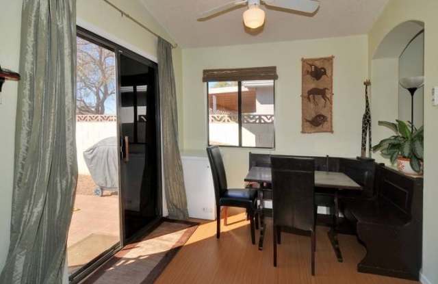 6000 S Wood Crest Drive Gallery 3