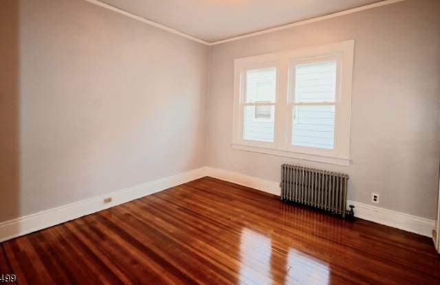 269 Ohio St Gallery 4