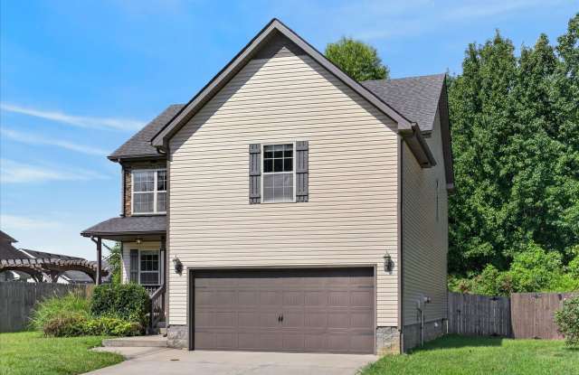 Pet Friendly Three Bedroom with Bonus! Gallery 3