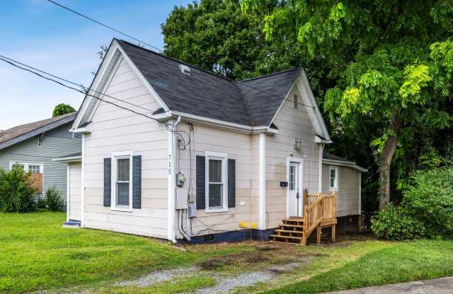 UNCG area with 3 bedrooms and 1 bath, Central AC! photos photos