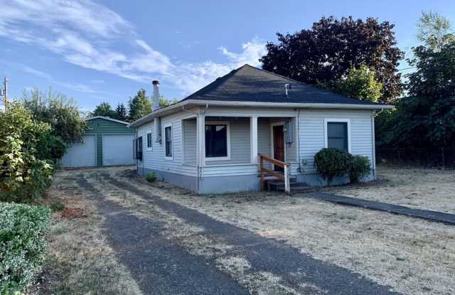 Home on 1/2 an acre! photos photos