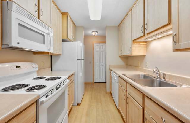 Forest Place Apartments Gallery 2