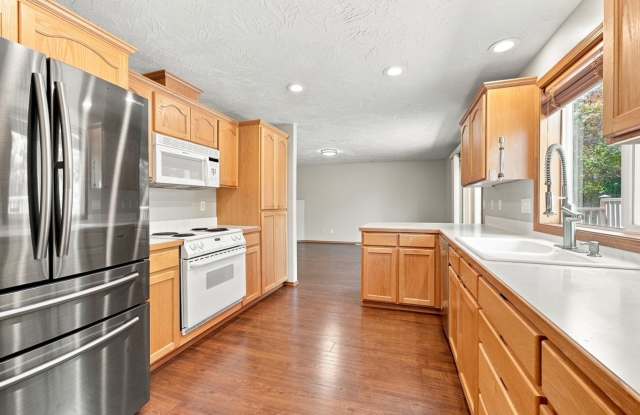 Charming 3-Bedroom Home with a Private Landscaped Yard Oasis Gallery 3