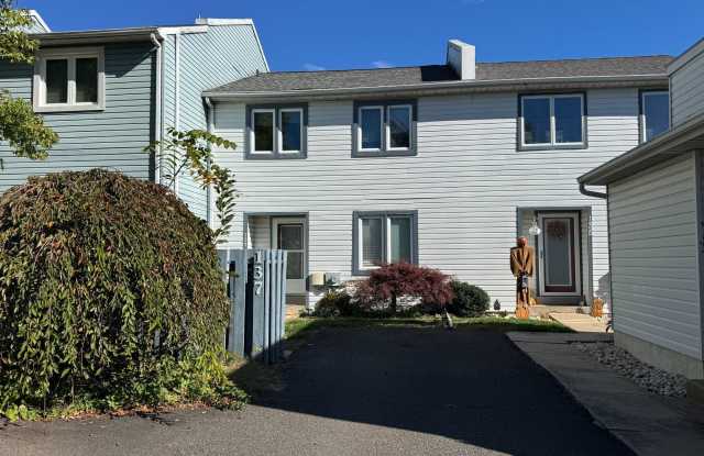 137 KRISTA Court Gallery 1