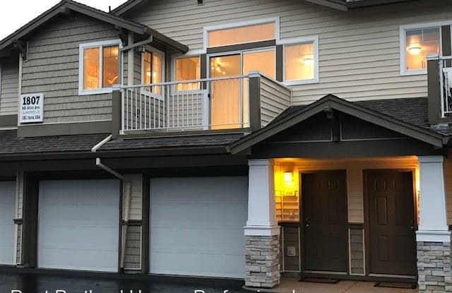 1807 NE 101st Ave Unit 202 - 1807 Northeast 101st Avenue, Hillsboro, OR 97006