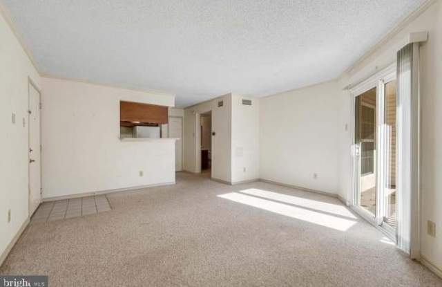 1535 LINCOLN WAY Gallery 3