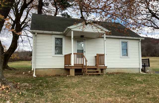 Charming House in the Country - 10715 Fish and Game Road, Franklin County, PA 17268