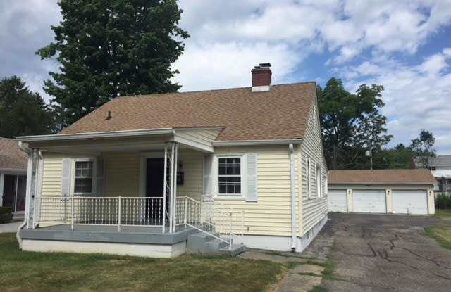 117 N. Harbison Avenue photos photos