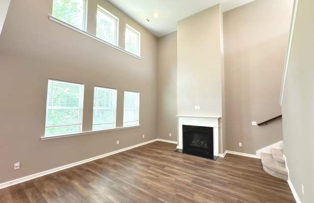 228 Hibiscus Drive Gallery 4