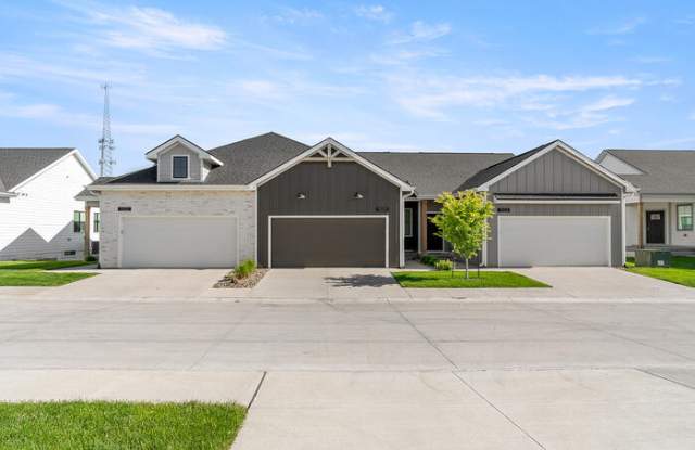 1045 Northwest Blake Lane photos photos