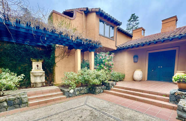 Mediterranean Inspired Opulence: Luxury Estate with Enchanting Guest House photos photos