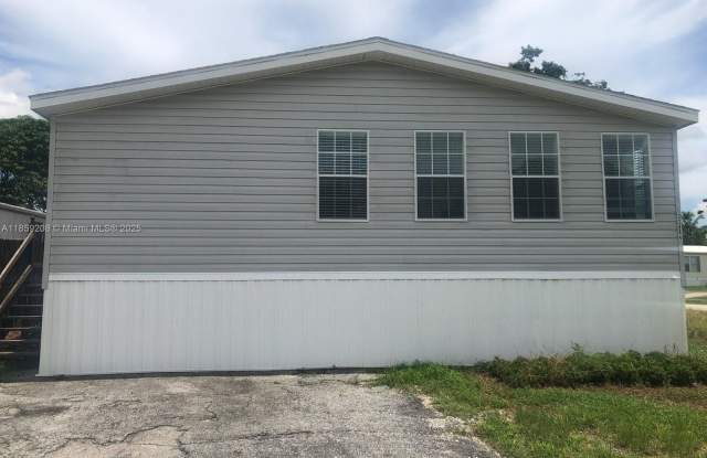 22884 Dolphin Rd photos photos