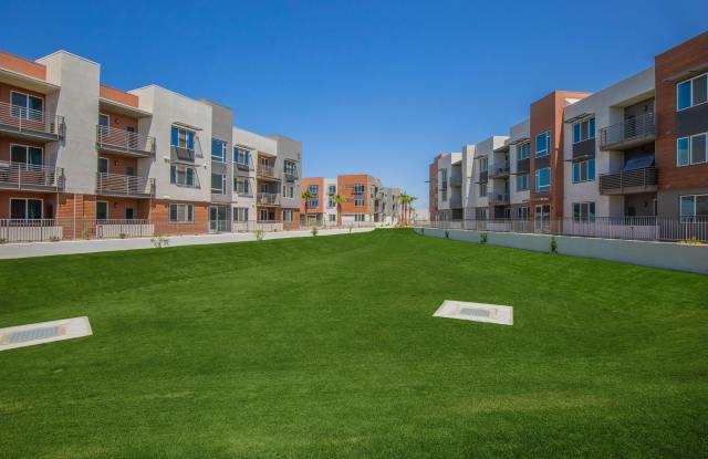 Sawa No。 Millennium Apartments - 74699 Technology Dr Palm Desert, CA