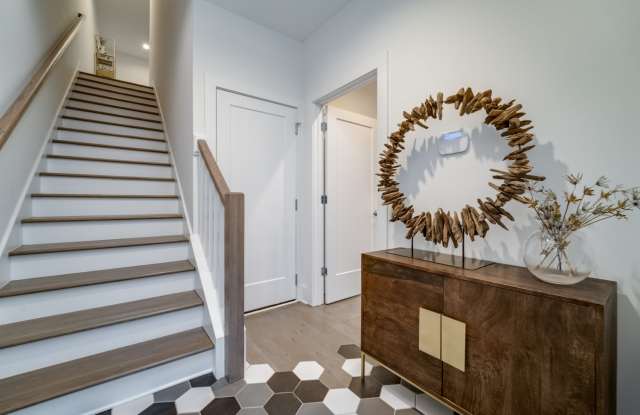 1016 Scovel Street - 1 Gallery 2