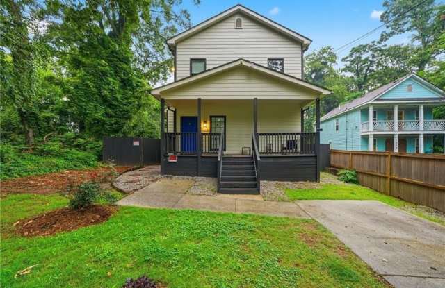 1806 Charleston Avenue SE Gallery 1