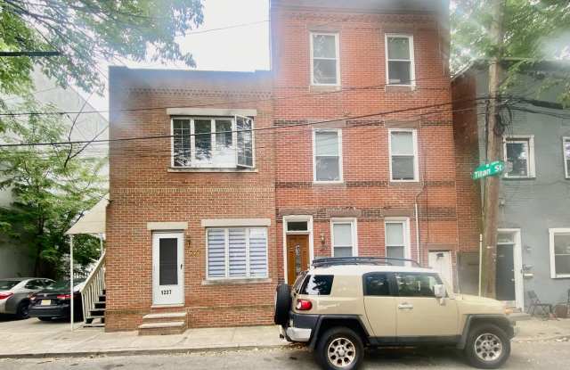 1227 S Phillip St photos photos