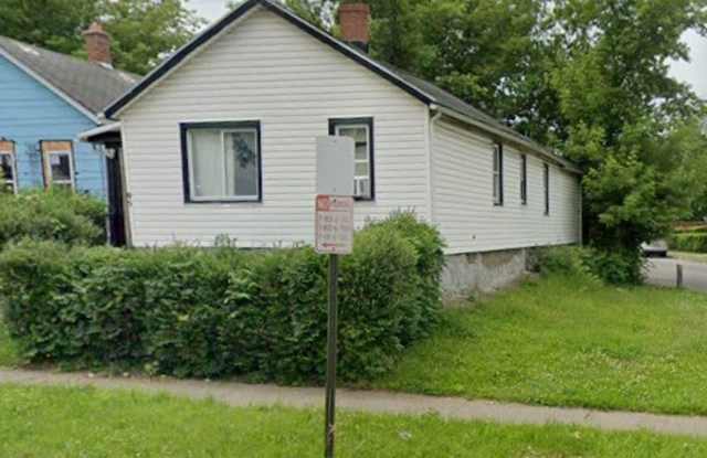 Large Single Family House Available Soon 3 Bedrooms photos photos