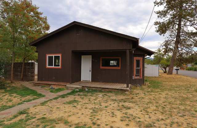 1215 SW Isham St photos photos