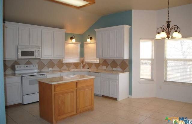 1415 Loving Trail Gallery 2