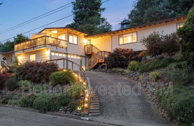 2061 Woodside Dr - 2061 Woodside Drive, Santa Rosa, CA 95404