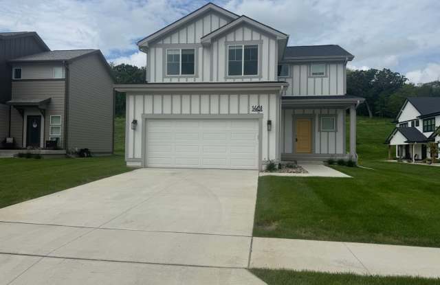 New 4 Bedroom | 2.5 Bath | Scenic Views | Unfinished Basement - 1461 South King's Grove Avenue, West Des Moines, IA 50266